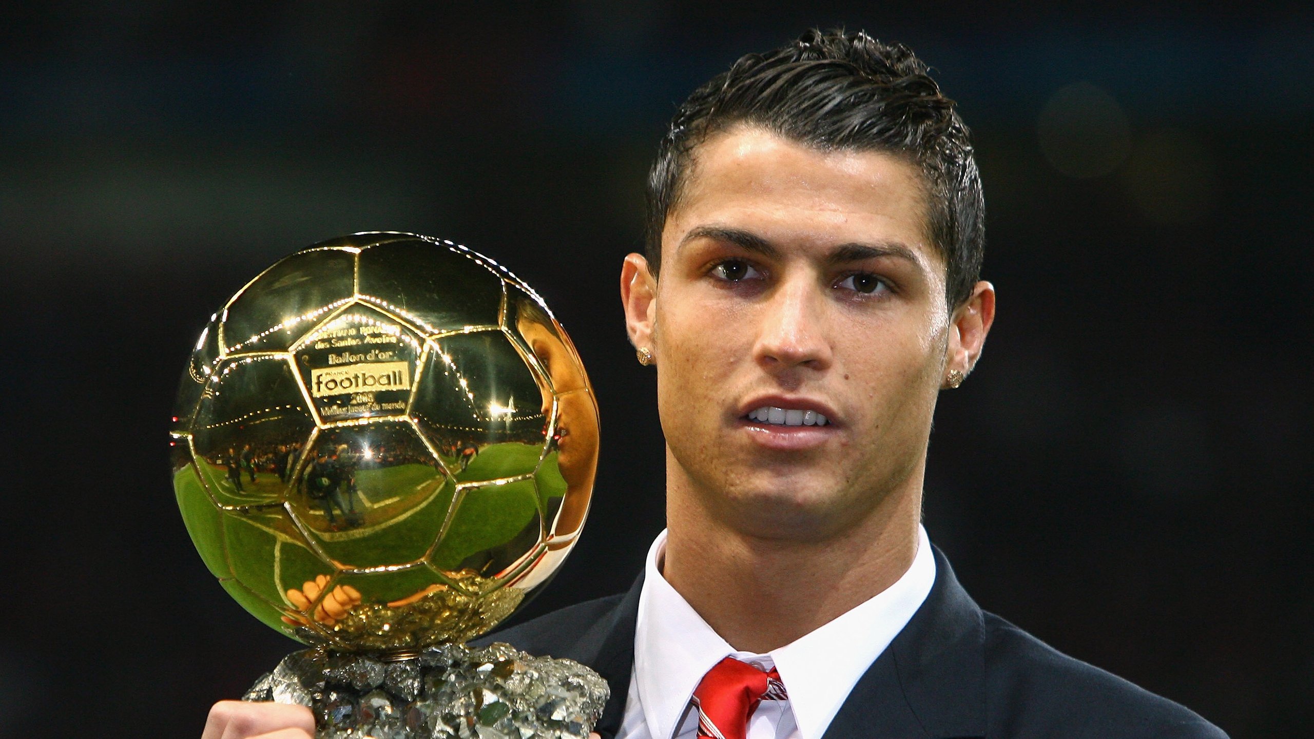 C罗夺冠后与队友热舞庆祝胜利,c罗夺冠后与队友热舞庆祝胜利是哪一集